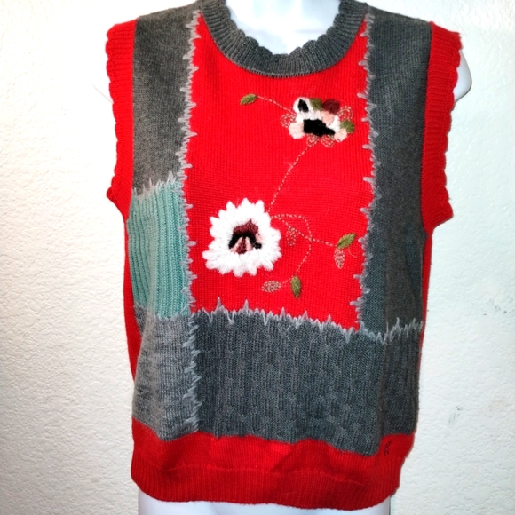 ROBERTA DI CAMERINO Sweater Vest Red Gray Flower Embroidery sz XS - Picture 1 of 16